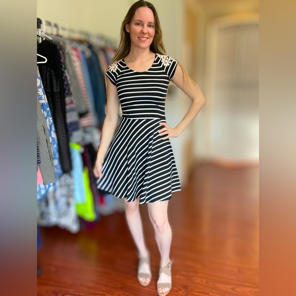 Synergy Organic Clothing Black & White Dress Small